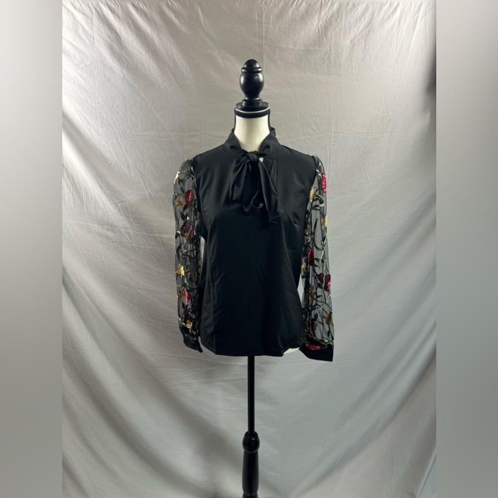 LAST ONE 🔥 Floral Embroidery Mesh Sleeve Tie Neck Blouse Black - Picture 6 of 8